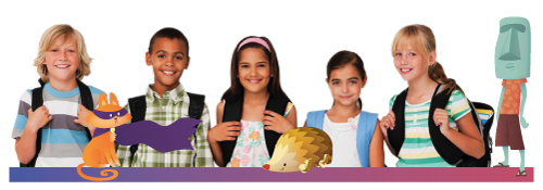 dois-meninos-e-tres-meninas-parados-lado-a-lado-sorrindo-com-a-mochila-sobre-os-ombros